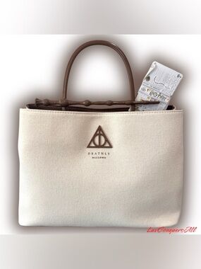 Loungefly Harry Potter Elder Wand Canvas Beige Handbag